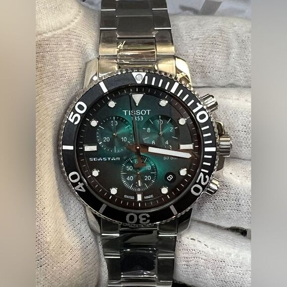 NIB Green Seaster Tissot Watch - Picture 7 of 13